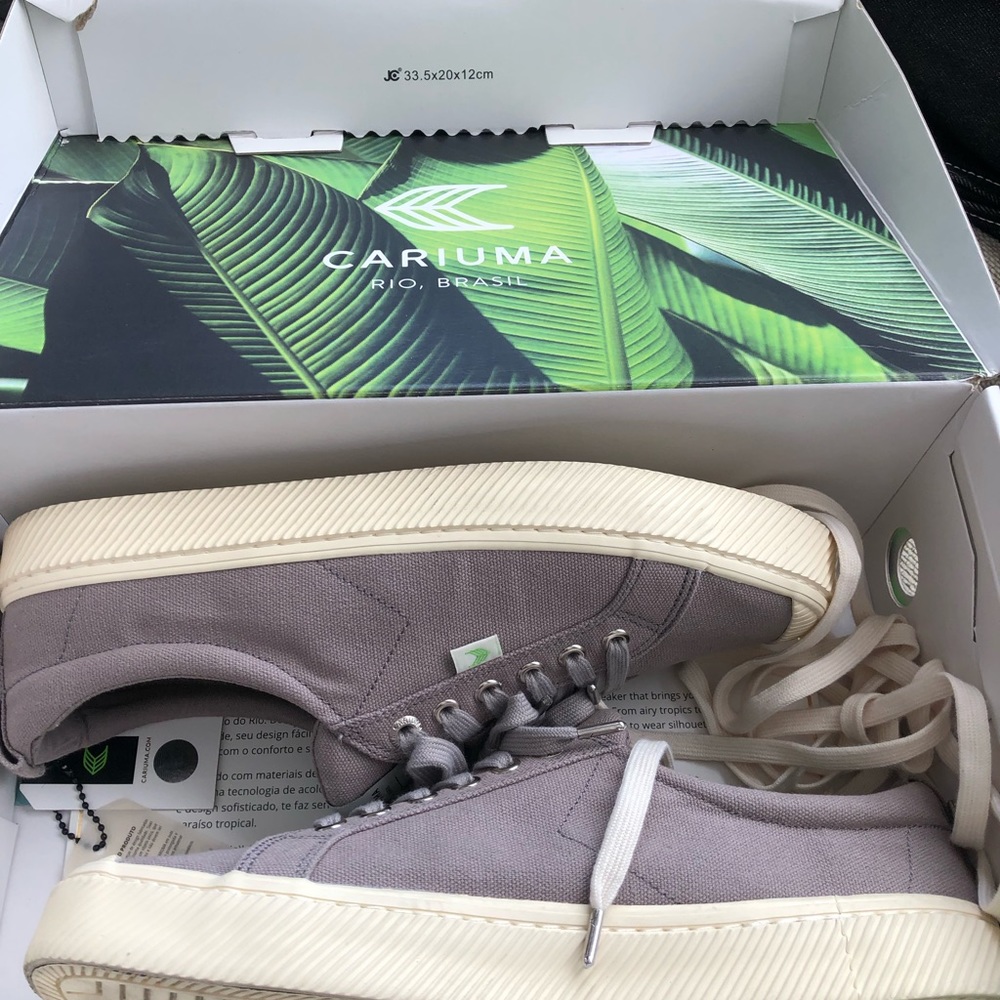 Cariuma Mystic Grey Low M10/EU43 Worn